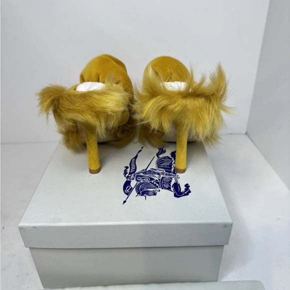 $1190 Burberry Womens Step Rose Velvet Heeled Sandals Brand New Sz 35.5/5.5 - Picture 4 of 6